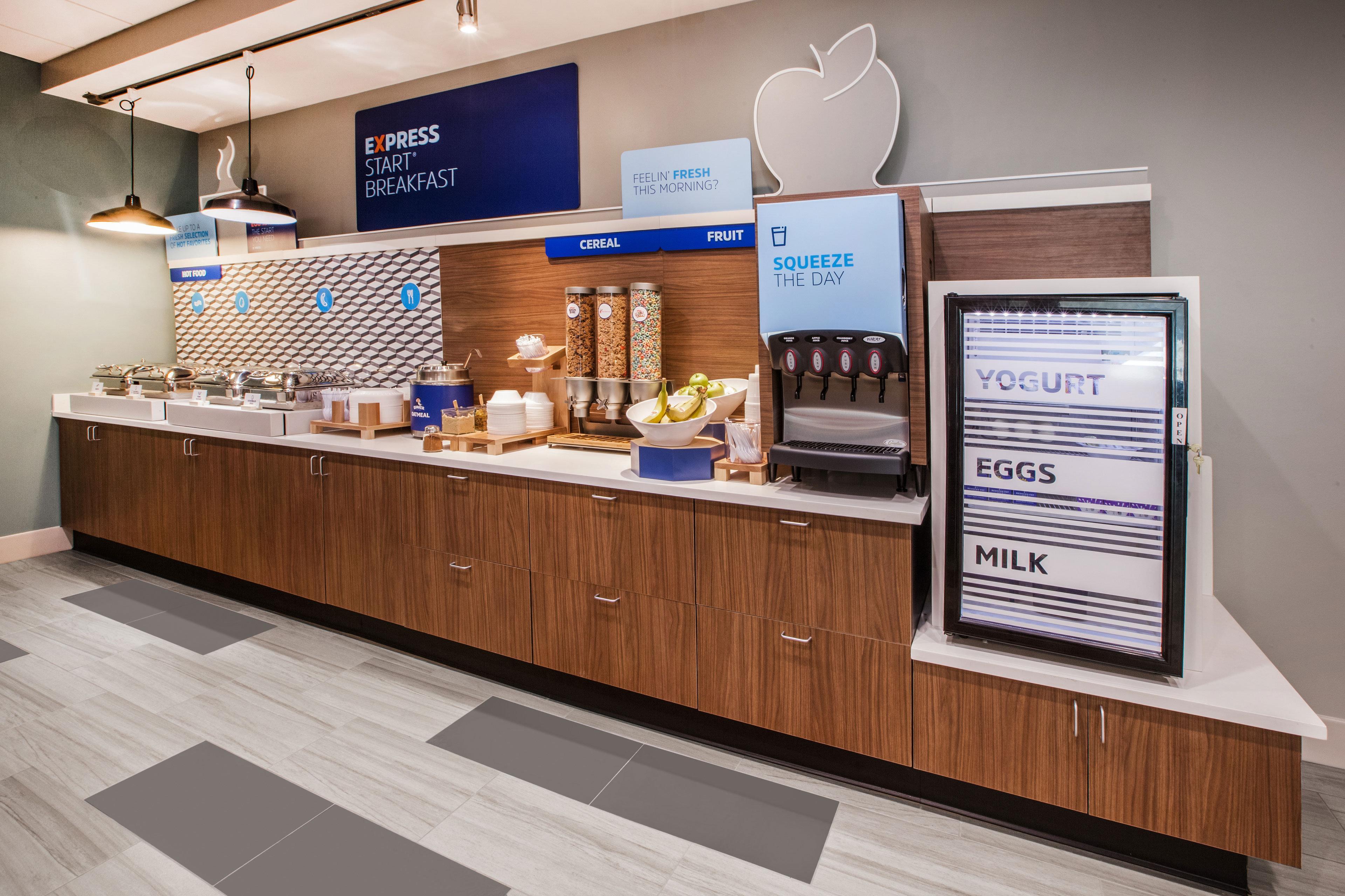 Holiday Inn Express & Suites Cold Lake By Ihg Экстерьер фото